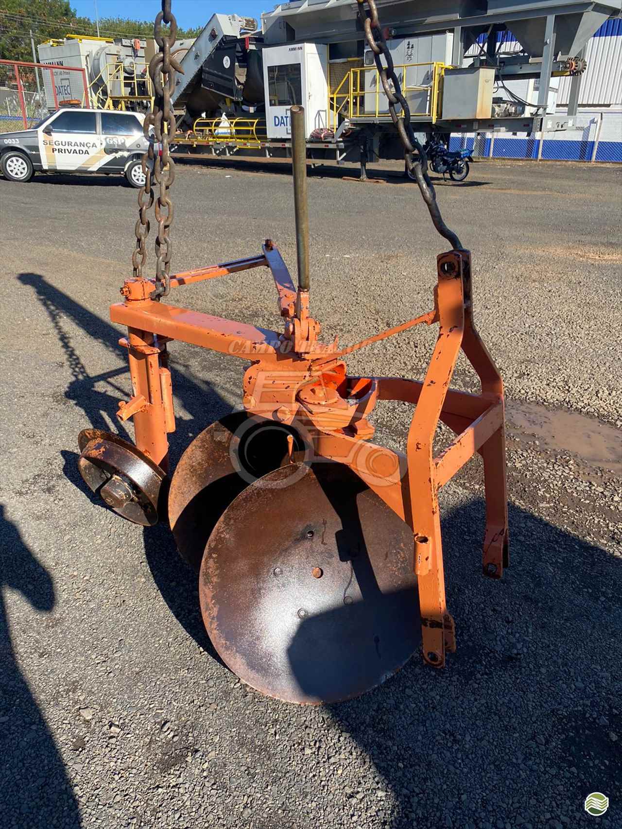 IMPLEMENTOS AGRICOLAS ARADO 2 DISCOS REVERSÍVEL Campo Tratores SAO CARLOS SÃO PAULO SP